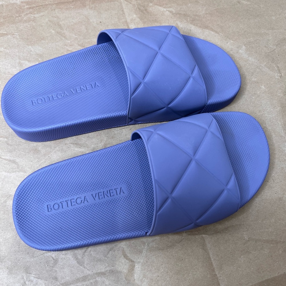 Bottega Veneta Lavender Padded Slide Sandal